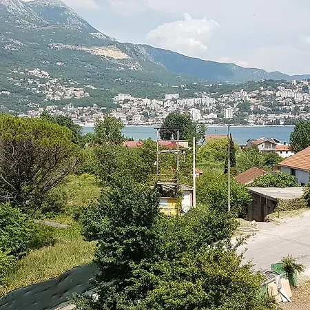 Dusan Igalo * Podgorica